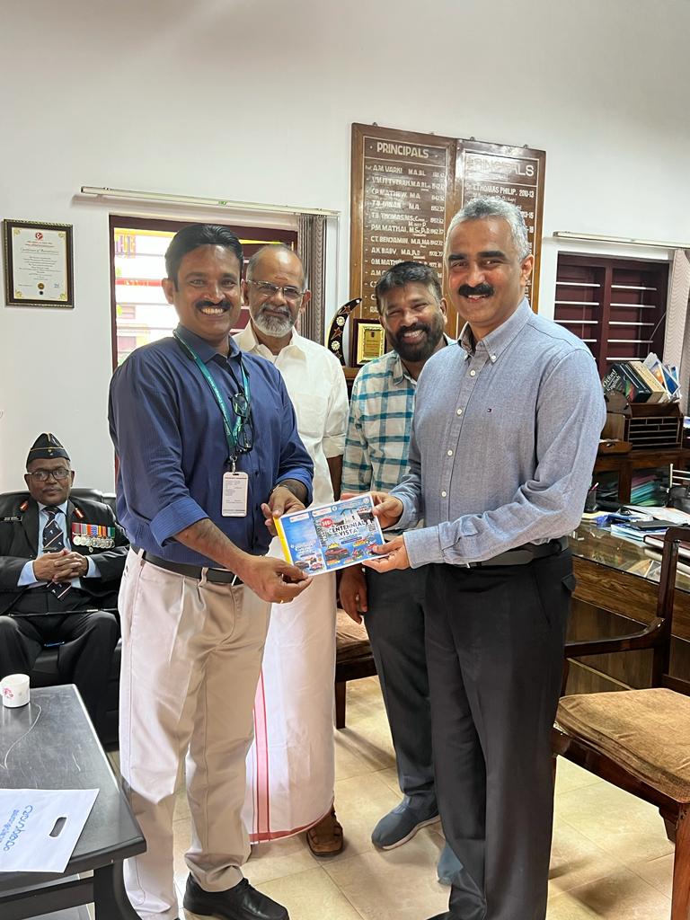 Air Commodore Received the Freedom Pass